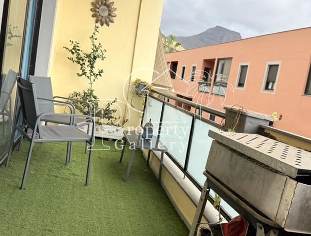 3 chambre Maison de Ville à vendre à Adeje avec garage - 475 000 € (Ref: 9390083)