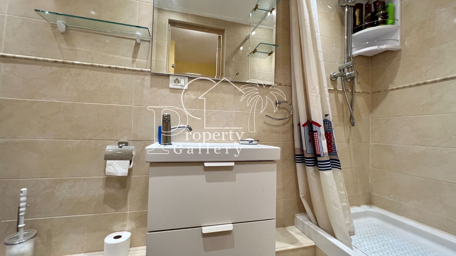 5 Zimmer Haus zu verkaufen in Adeje mit Pool Garage - 395.000 € (Ref: 9450105)