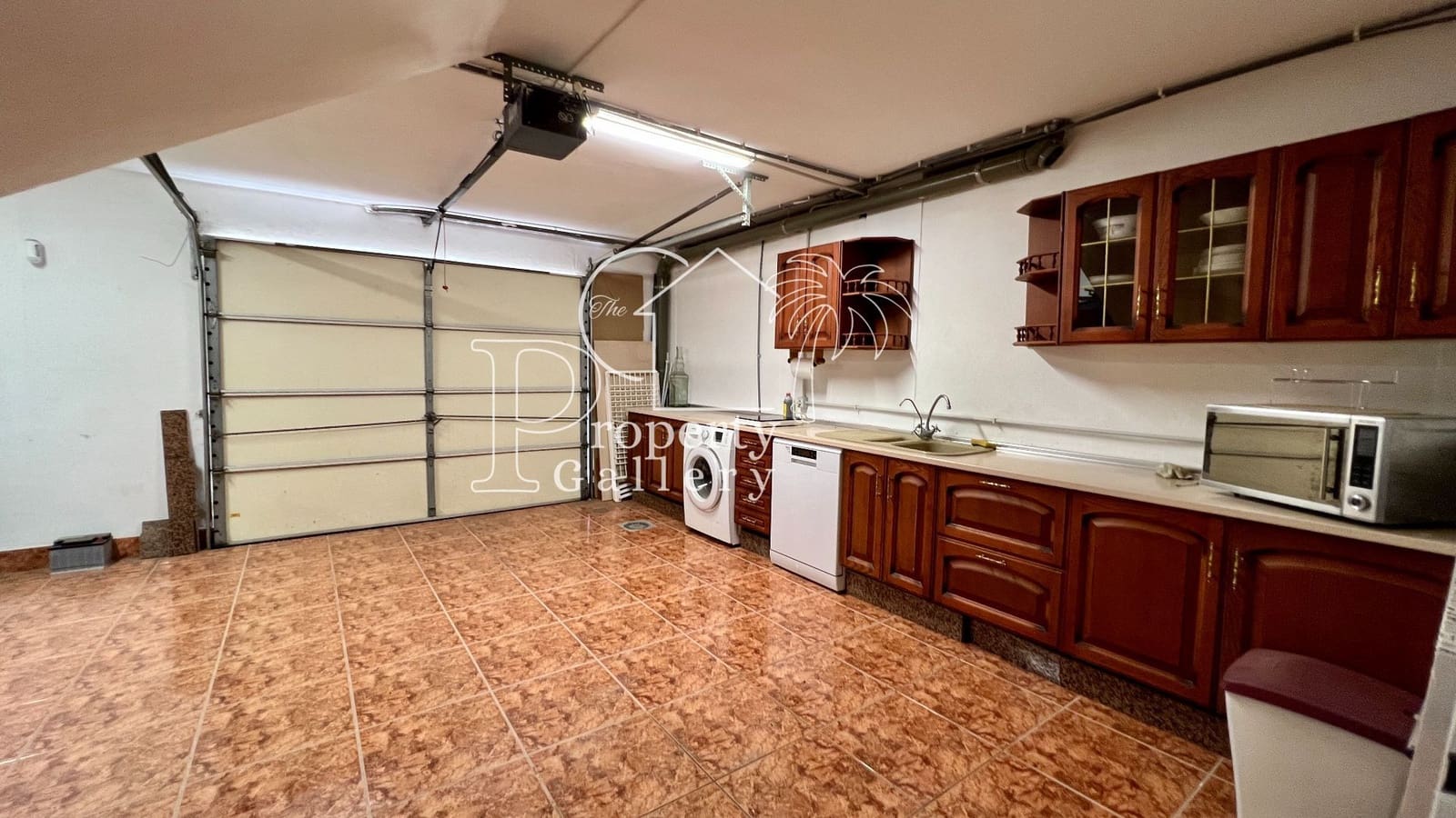 5 Zimmer Haus zu verkaufen in Adeje mit Pool Garage - 395.000 € (Ref: 9450105)