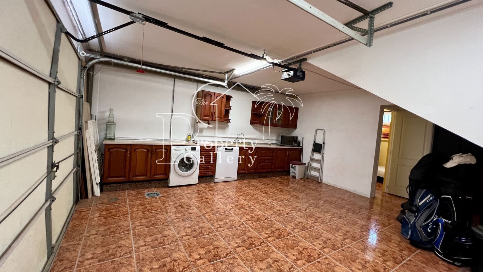 5 Zimmer Haus zu verkaufen in Adeje mit Pool Garage - 395.000 € (Ref: 9450105)