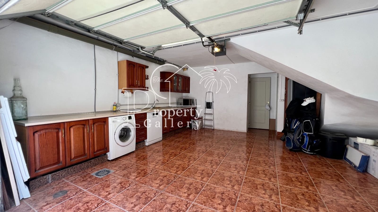 5 Zimmer Haus zu verkaufen in Adeje mit Pool Garage - 395.000 € (Ref: 9450105)