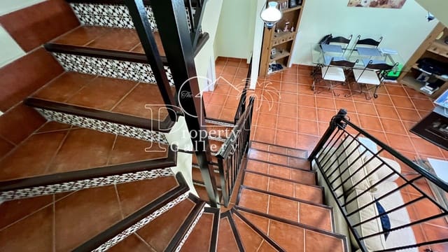 5 Zimmer Haus zu verkaufen in Adeje mit Pool Garage - 395.000 € (Ref: 9450105)