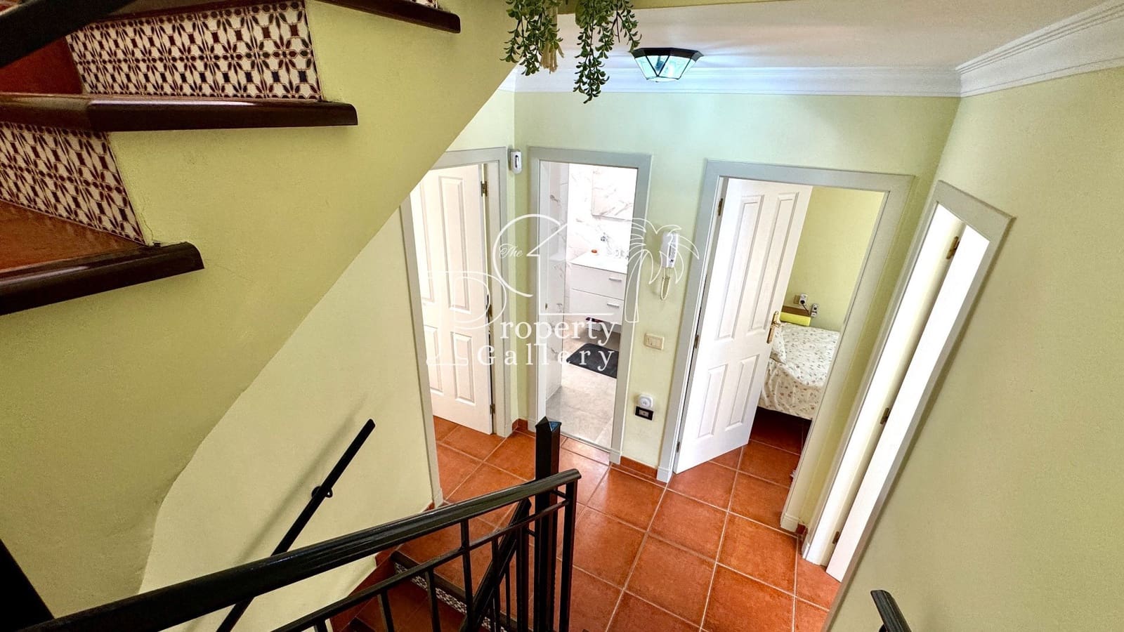 5 sypialnia Dom na sprzedaż w Adeje z basenem garażem - 395 000 € (Ref: 9450105)