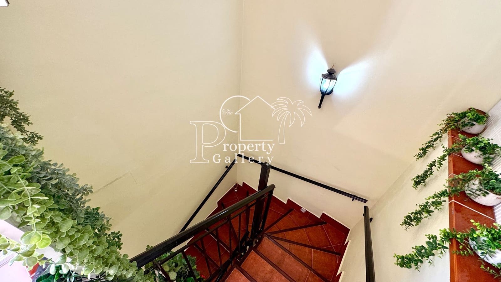 5 sypialnia Dom na sprzedaż w Adeje z basenem garażem - 395 000 € (Ref: 9450105)