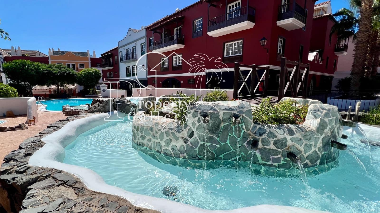 5 sypialnia Dom na sprzedaż w Adeje z basenem garażem - 395 000 € (Ref: 9450105)