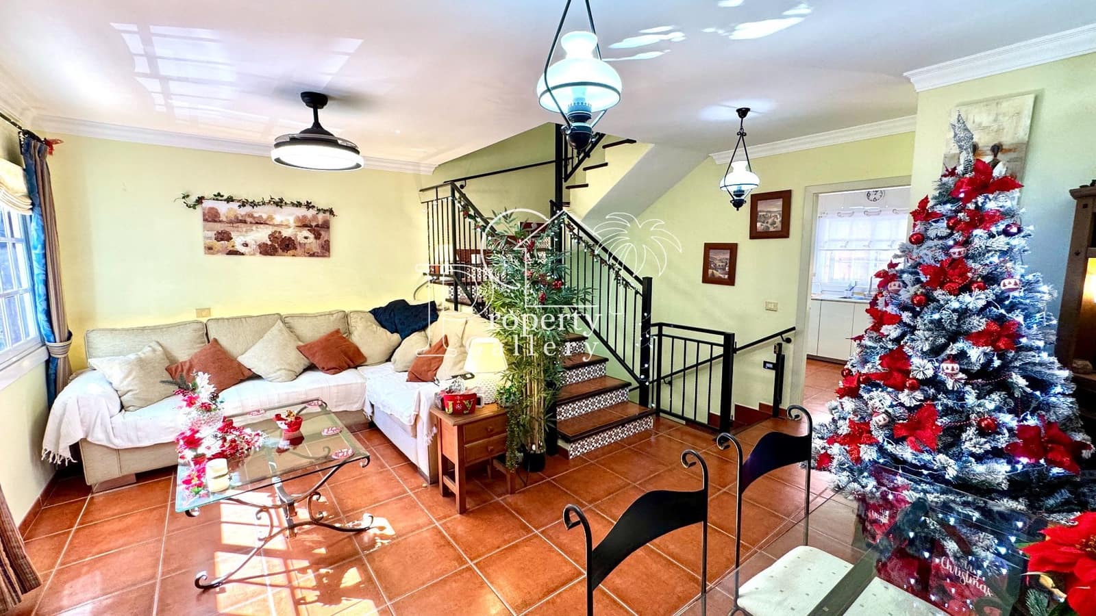 5 sypialnia Dom na sprzedaż w Adeje z basenem garażem - 395 000 € (Ref: 9450105)