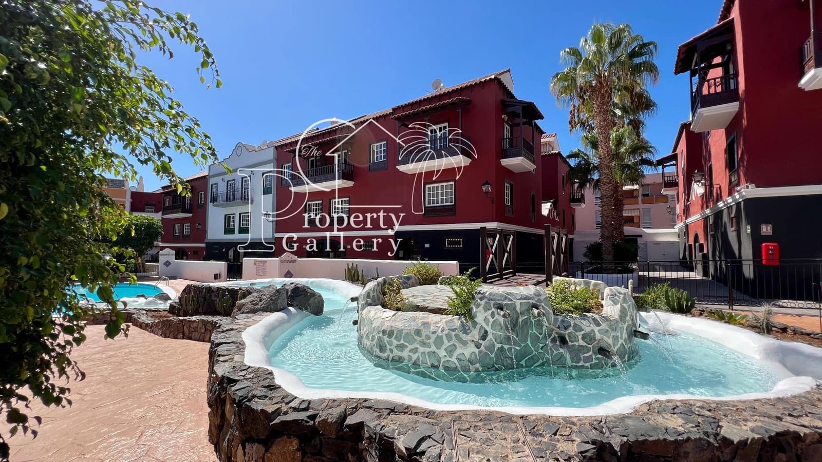 5 sypialnia Dom na sprzedaż w Adeje z basenem garażem - 395 000 € (Ref: 9450105)