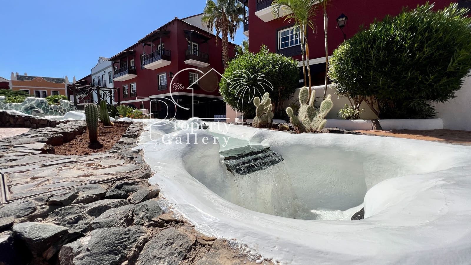 5 sypialnia Dom na sprzedaż w Adeje z basenem garażem - 395 000 € (Ref: 9450105)