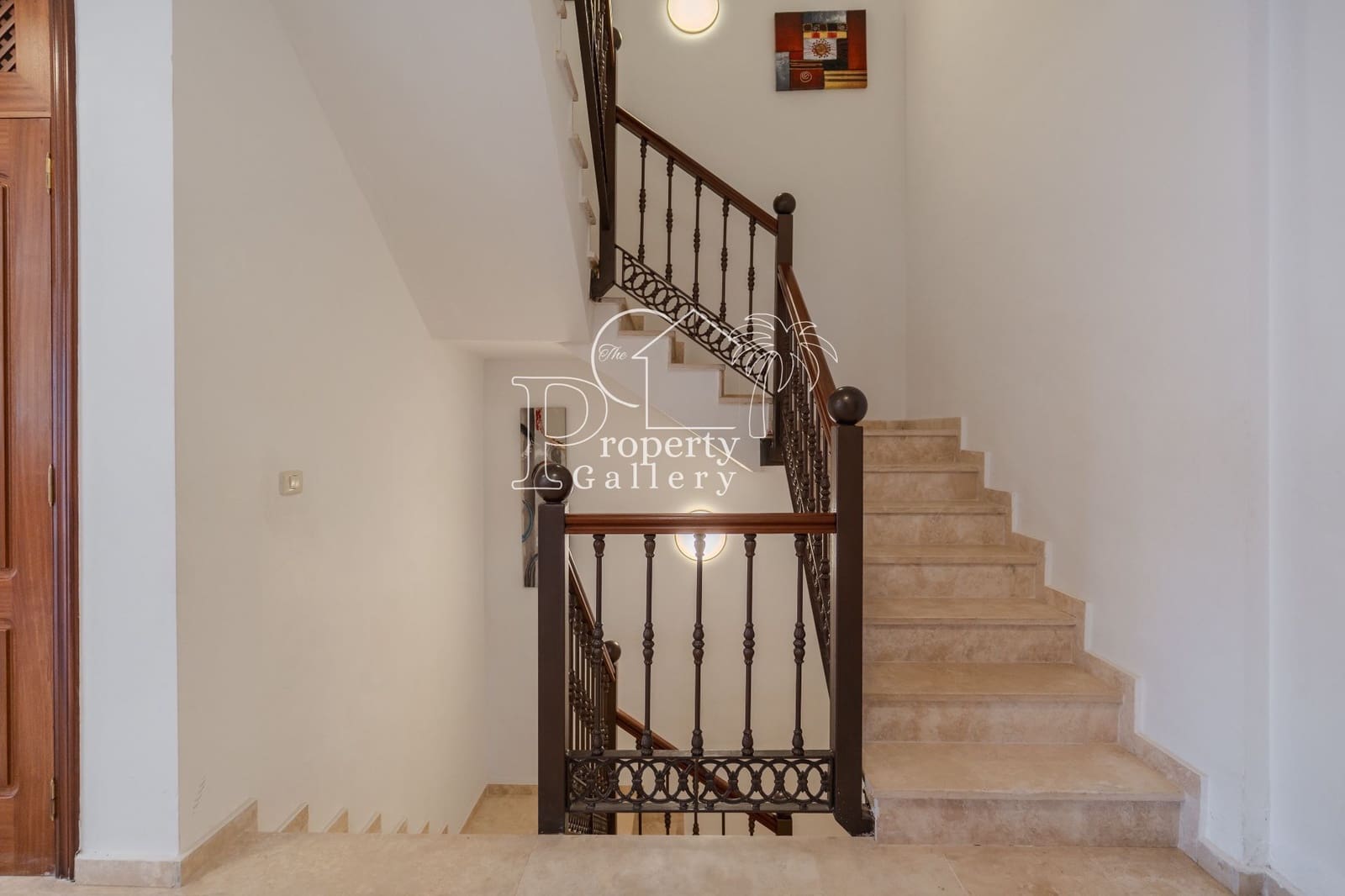 3 sypialnia Dom na sprzedaż w Playa del Duque z basenem garażem - 1 280 000 € (Ref: 9451767)