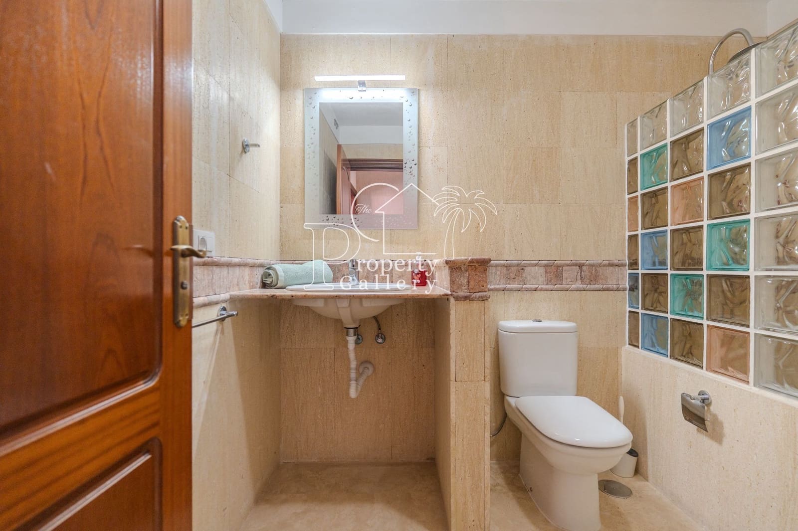 3 sypialnia Dom na sprzedaż w Playa del Duque z basenem garażem - 1 280 000 € (Ref: 9451767)