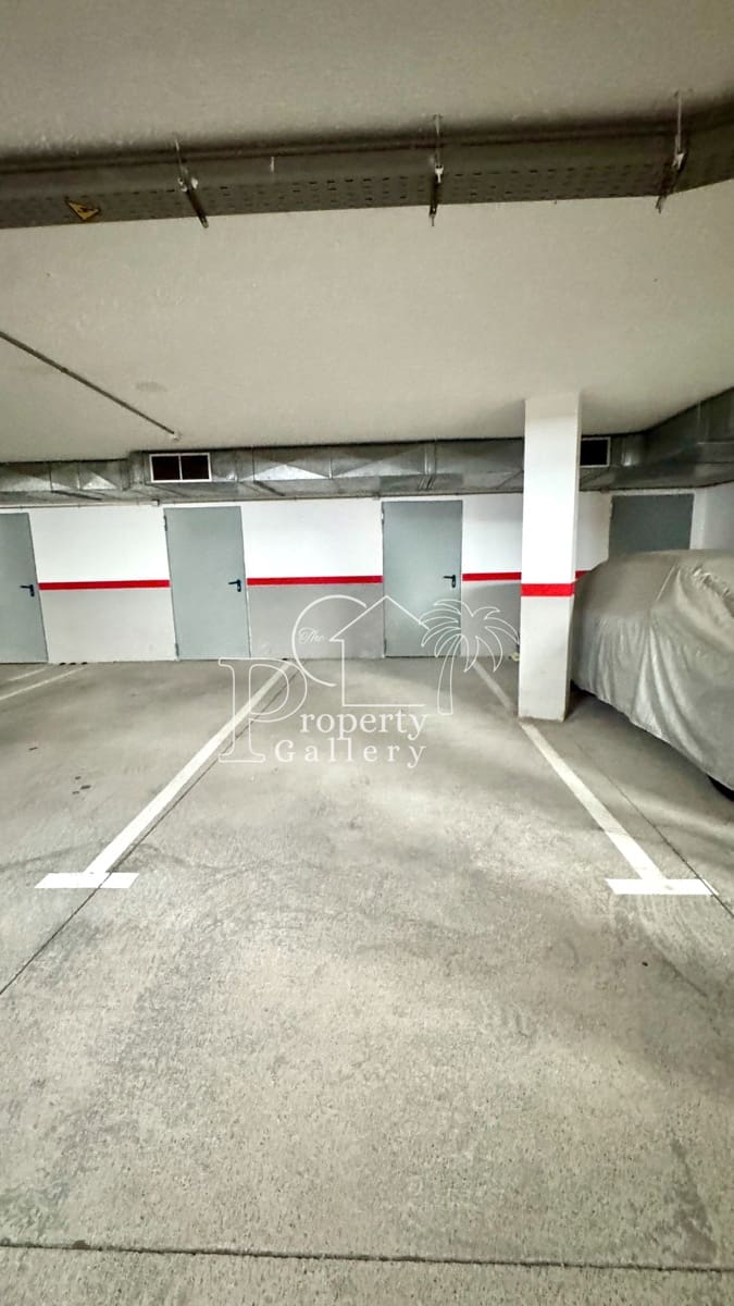 1 sypialnia Apartament na sprzedaż w Los Cristianos z basenem garażem - 470 000 € (Ref: 9508233)