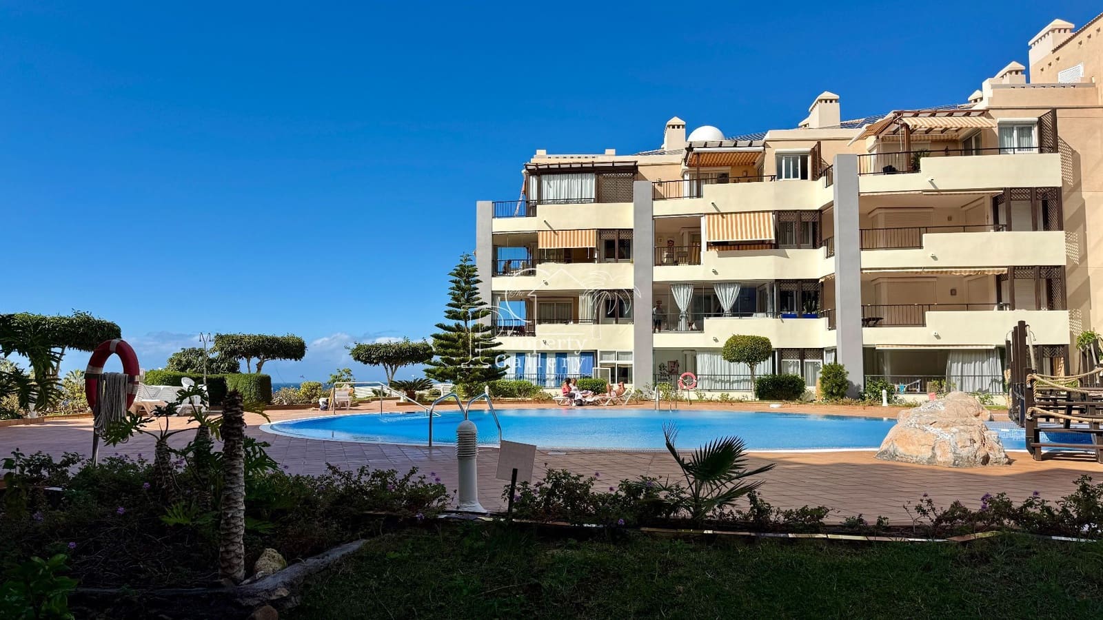 1 sypialnia Apartament na sprzedaż w Los Cristianos z basenem garażem - 470 000 € (Ref: 9508233)