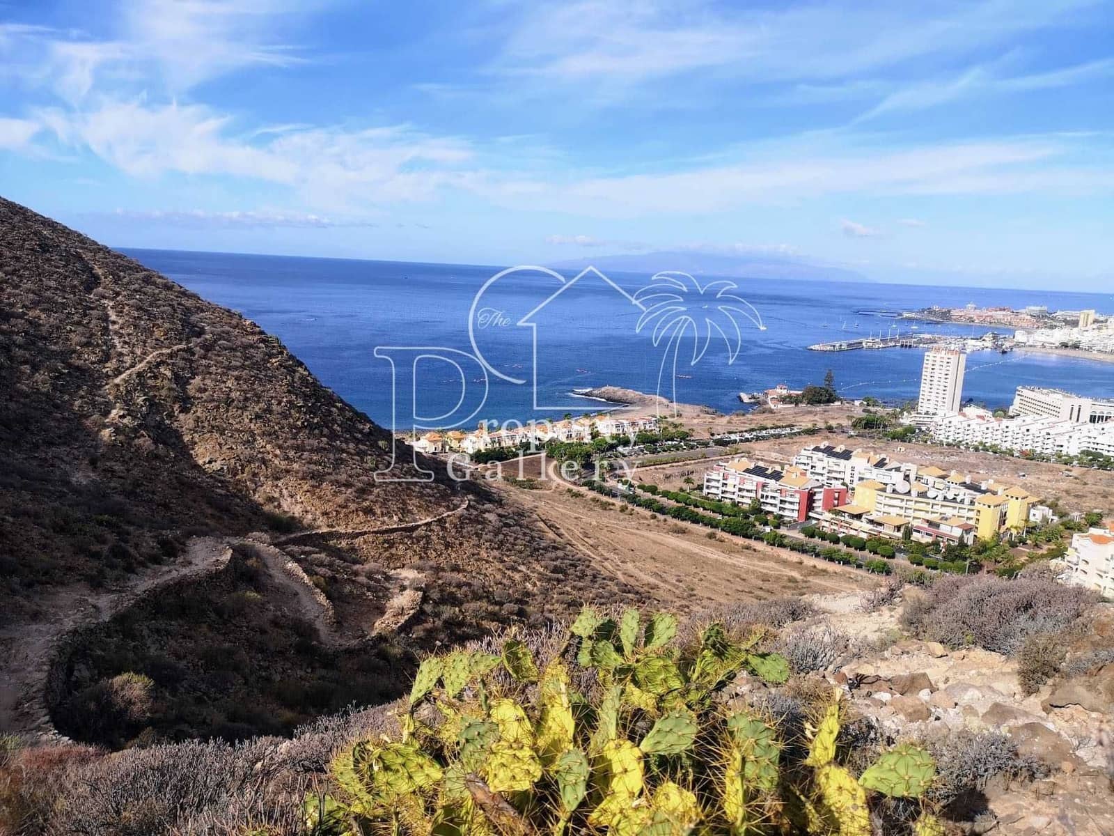 1 sypialnia Apartament na sprzedaż w Los Cristianos z basenem garażem - 470 000 € (Ref: 9508233)