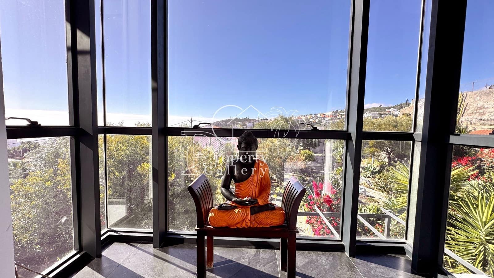 6 bedroom Villa for sale in Granadilla de Abona with pool garage - € 795,000 (Ref: 9533139)