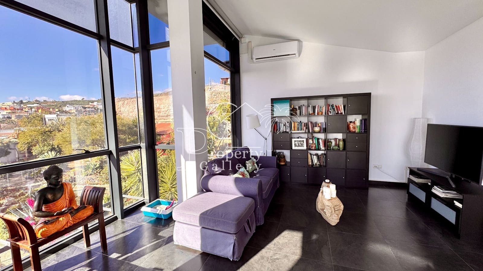 6 bedroom Villa for sale in Granadilla de Abona with pool garage - € 795,000 (Ref: 9533139)