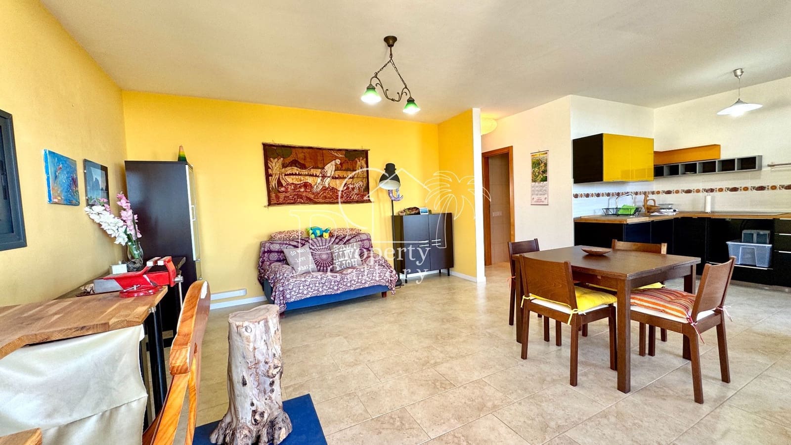 6 bedroom Villa for sale in Granadilla de Abona with pool garage - € 795,000 (Ref: 9533139)