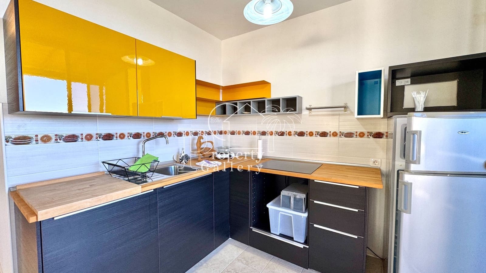 6 bedroom Villa for sale in Granadilla de Abona with pool garage - € 795,000 (Ref: 9533139)