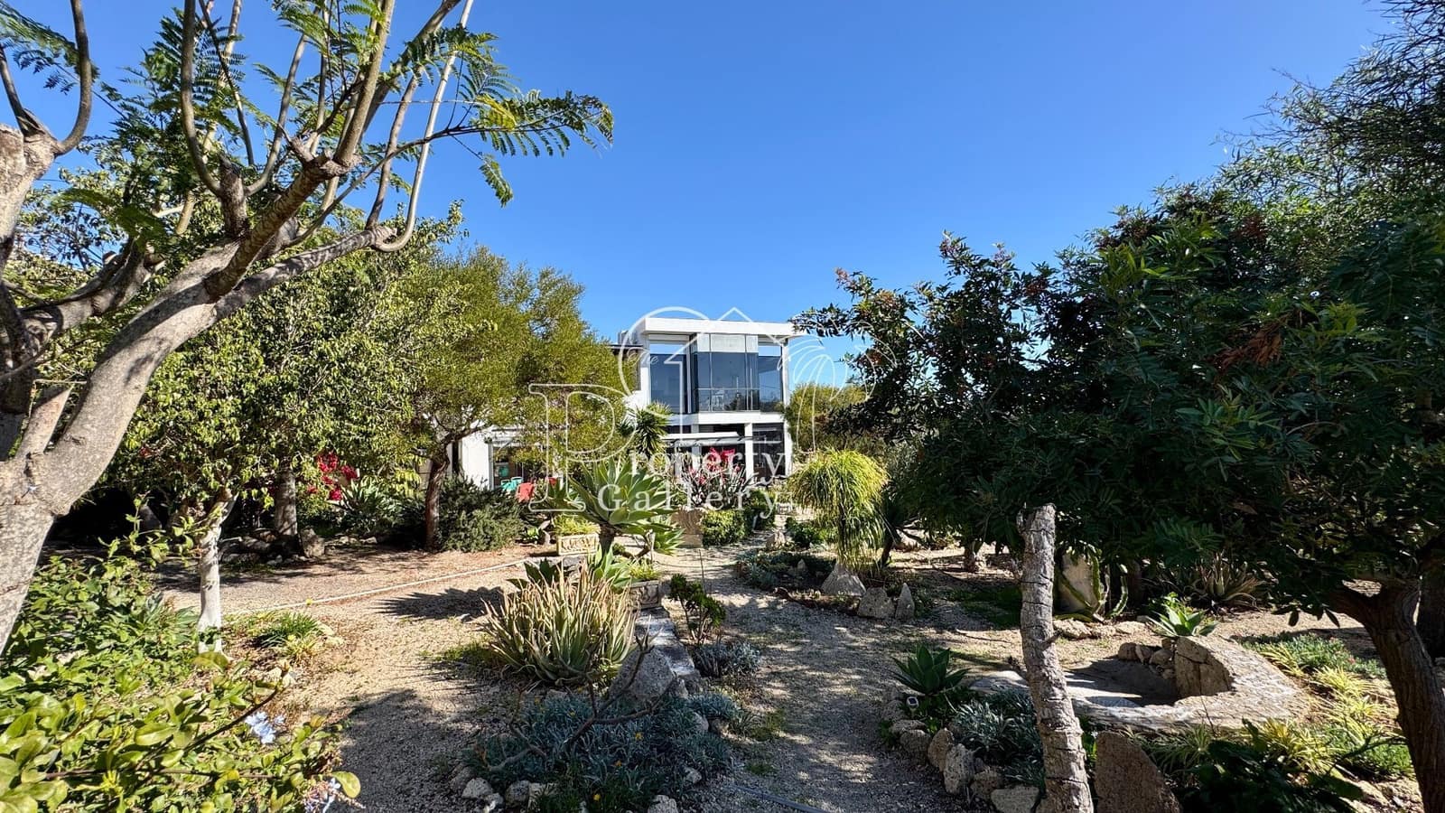 6 bedroom Villa for sale in Granadilla de Abona with pool garage - € 795,000 (Ref: 9533139)