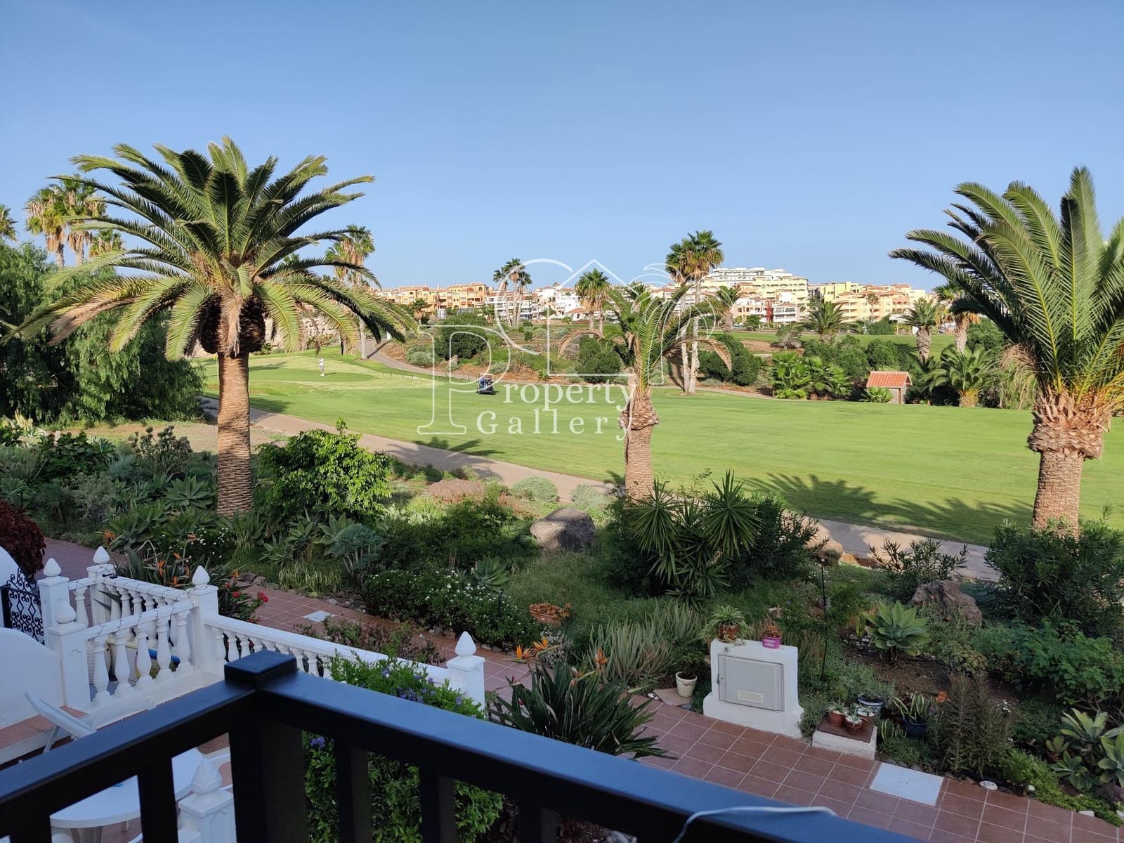 2 bedroom Townhouse for sale in Amarilla Golf with pool - € 320,000 (Ref: 9618879)