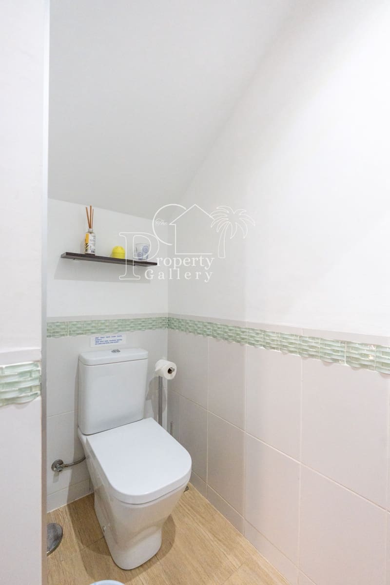 4 makuuhuone Huvila myytävänä paikassa Amarilla Golf mukana uima-altaan 
autotalli - 1 100 000 € (Ref: 9747555)