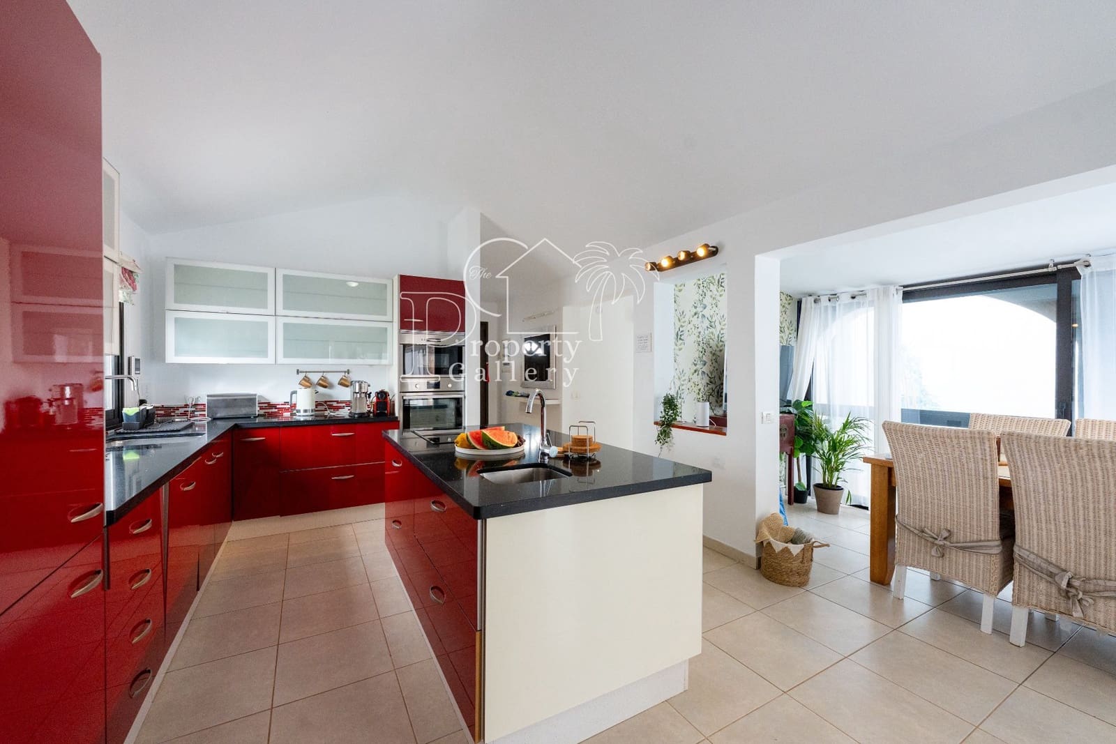 4 makuuhuone Huvila myytävänä paikassa Amarilla Golf mukana uima-altaan 
autotalli - 1 100 000 € (Ref: 9747555)