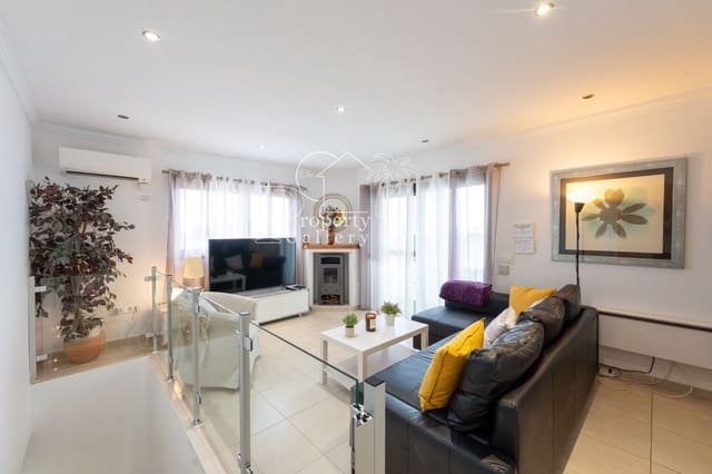 4 soverom Villa til salgs i Amarilla Golf, San Miguel de Abona med svømmebasseng garasje - € 1 100 000 (Ref: 9747555)