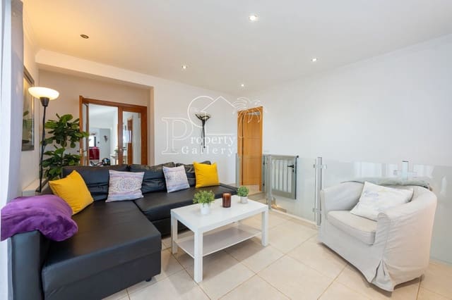 4 soverom Villa til salgs i Amarilla Golf, San Miguel de Abona med svømmebasseng garasje - € 1 100 000 (Ref: 9747555)