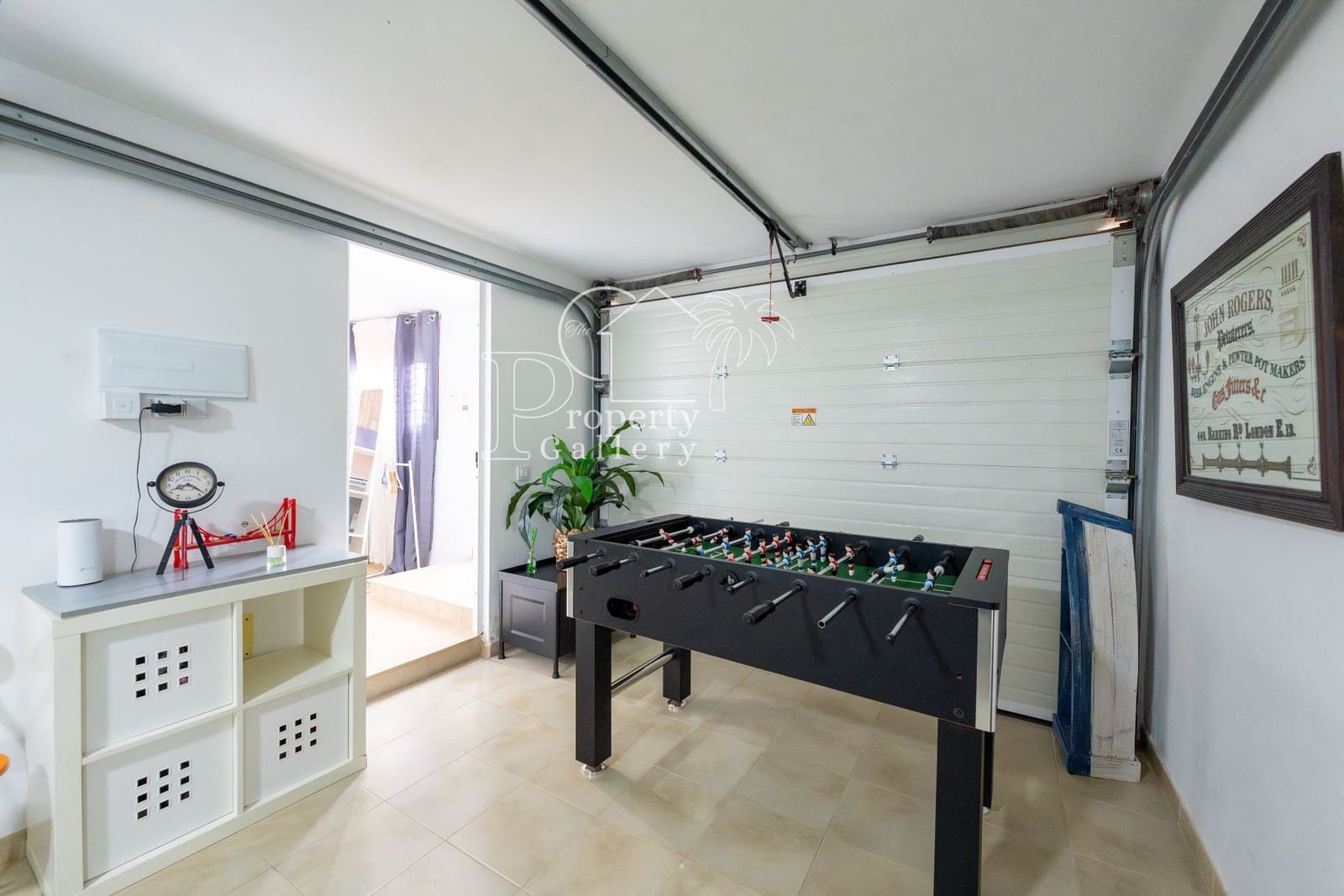 4 makuuhuone Huvila myytävänä paikassa Amarilla Golf mukana uima-altaan 
autotalli - 1 100 000 € (Ref: 9747555)