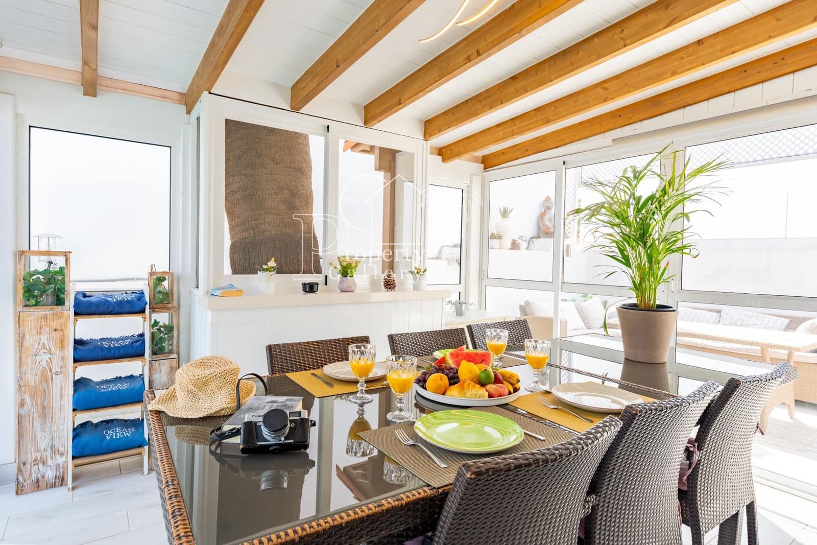 4 makuuhuone Huvila myytävänä paikassa Amarilla Golf mukana uima-altaan 
autotalli - 1 100 000 € (Ref: 9747555)