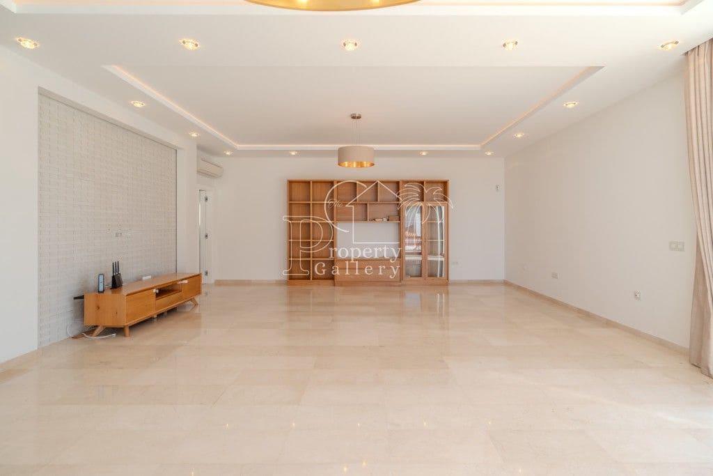 5 slaapkamer Villa te koop in Torviscas met zwembad garage - € 2.100.000 (Ref: 9807563)