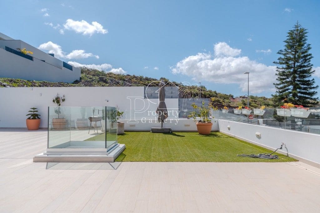 5 slaapkamer Villa te koop in Torviscas met zwembad garage - € 2.100.000 (Ref: 9807563)