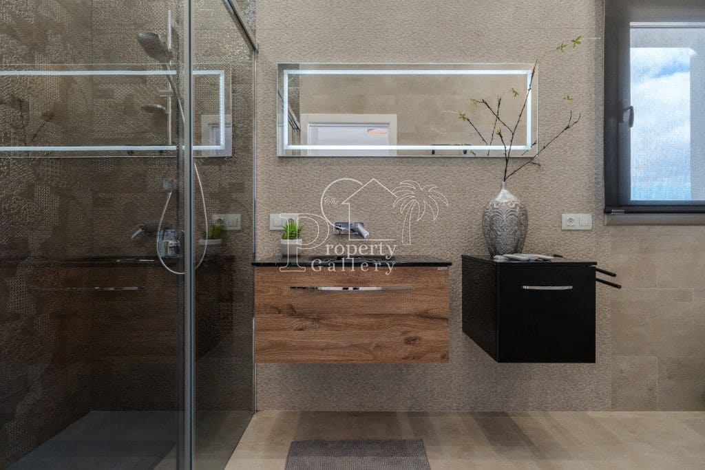 5 slaapkamer Villa te koop in Torviscas met zwembad garage - € 2.100.000 (Ref: 9807563)