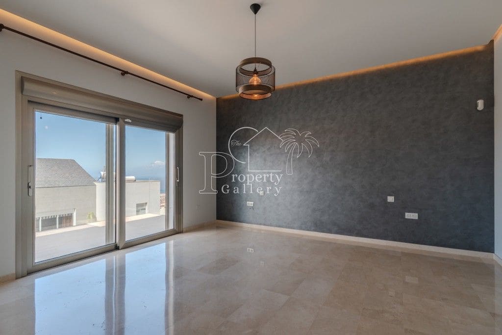 5 slaapkamer Villa te koop in Torviscas met zwembad garage - € 2.100.000 (Ref: 9807563)