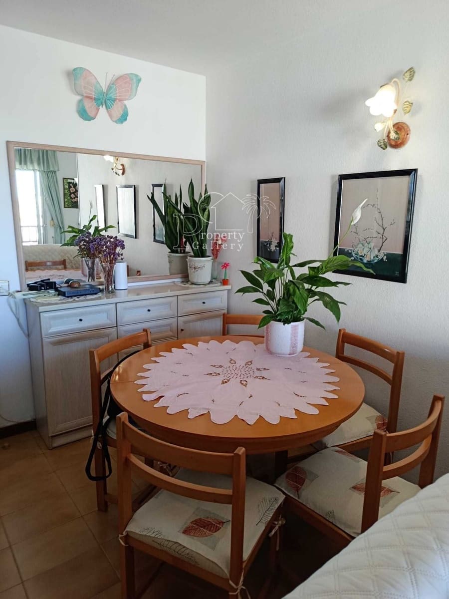 Apartamento de 2 habitaciones en Playa de las Americas en venta con garaje - 490.000 € (Ref: 9812956)