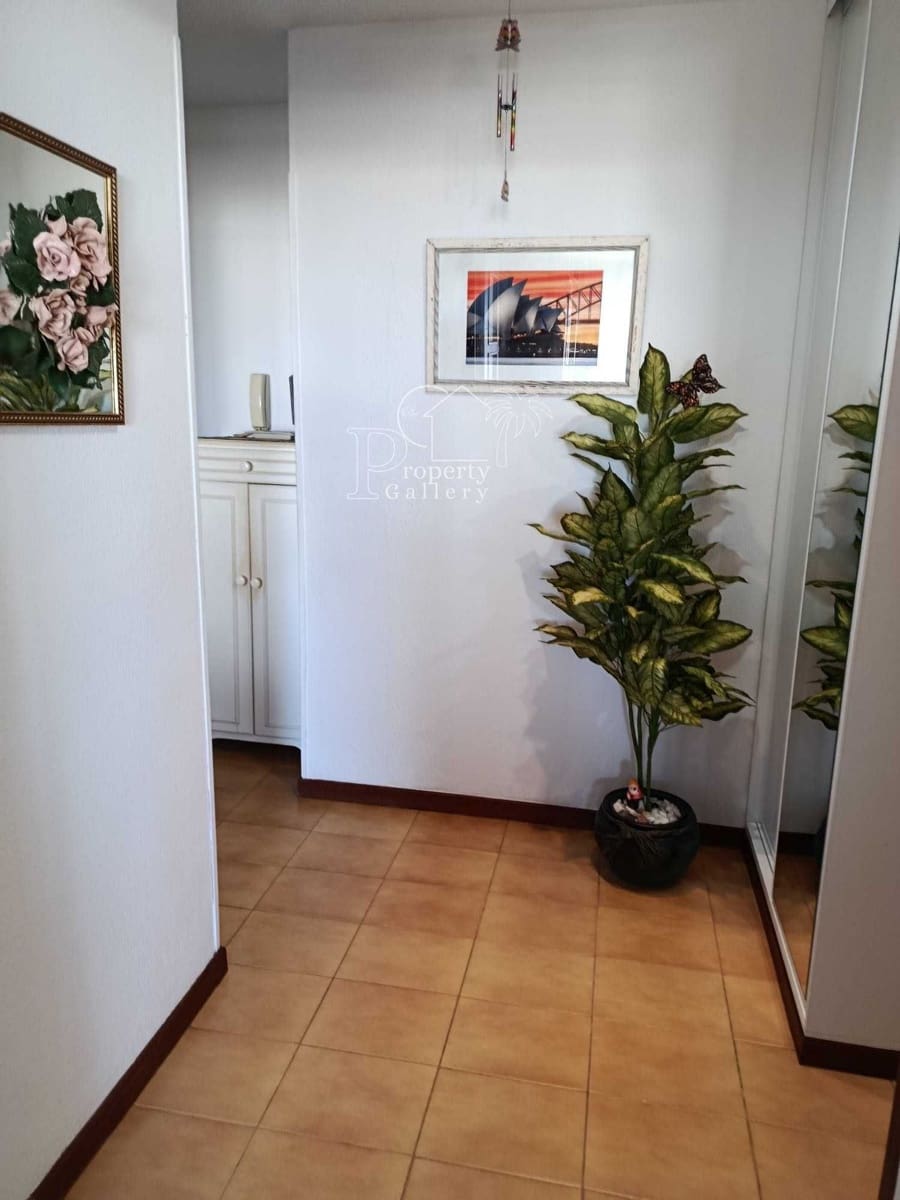 Apartamento de 2 habitaciones en Playa de las Americas en venta con garaje - 490.000 € (Ref: 9812956)