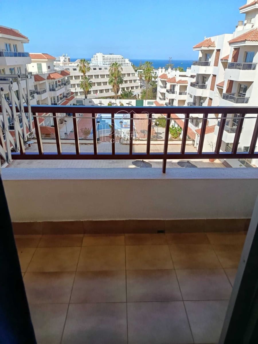 Apartamento de 2 habitaciones en Playa de las Americas en venta con garaje - 490.000 € (Ref: 9812956)