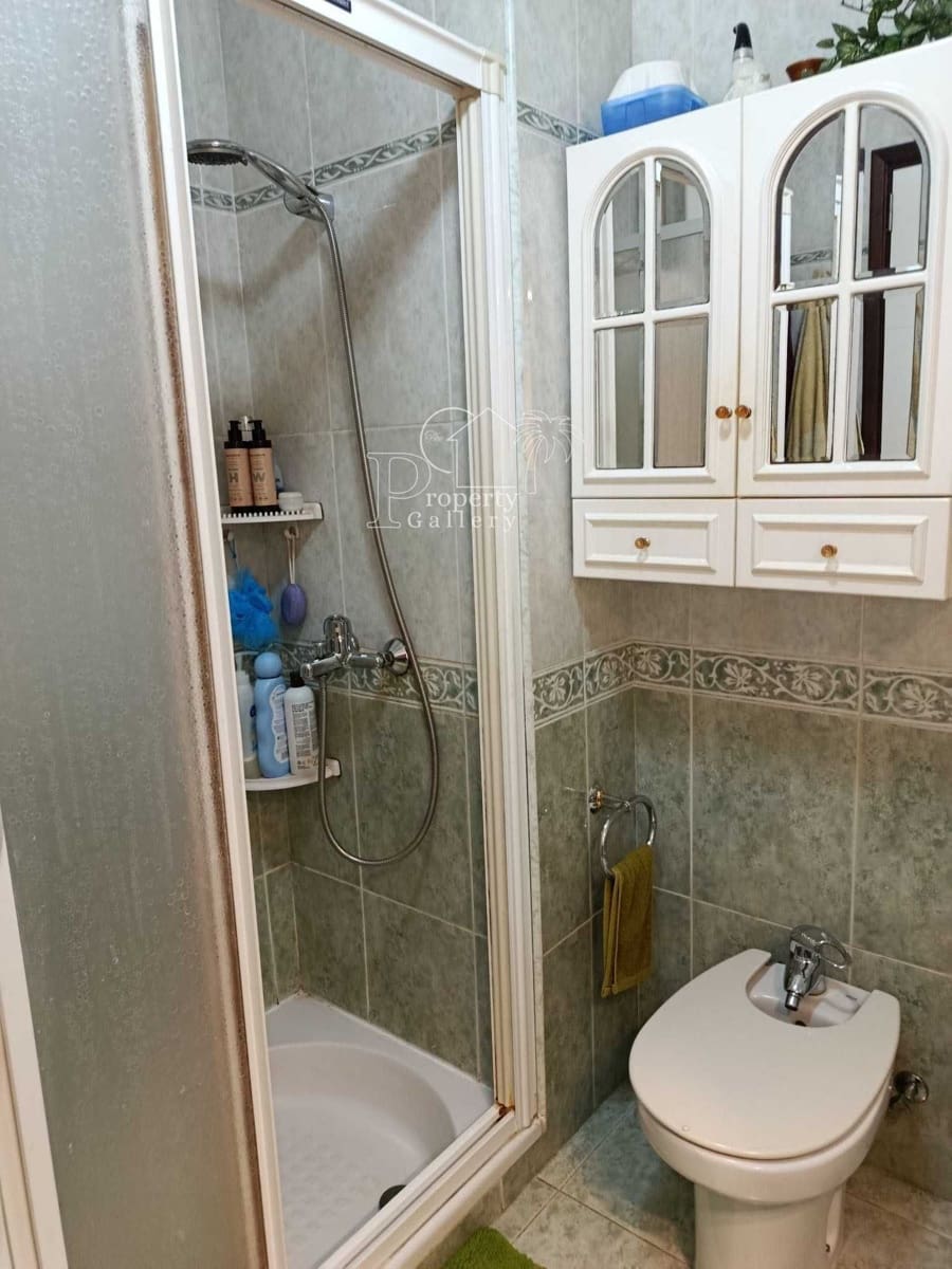 Apartamento de 2 habitaciones en Playa de las Americas en venta con garaje - 490.000 € (Ref: 9812956)