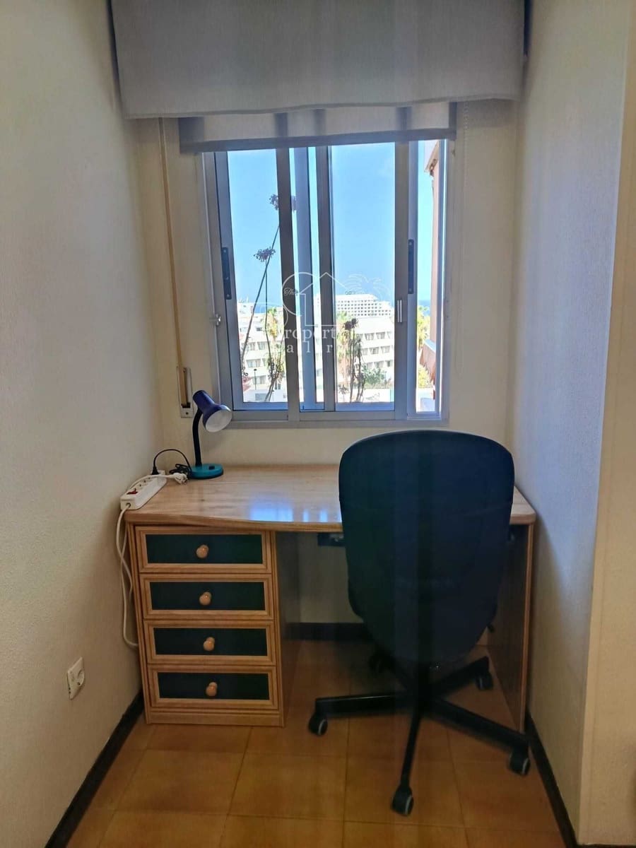 Apartamento de 2 habitaciones en Playa de las Americas en venta con garaje - 490.000 € (Ref: 9812956)