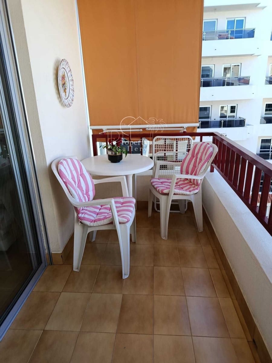 Apartamento de 2 habitaciones en Playa de las Americas en venta con garaje - 490.000 € (Ref: 9812956)