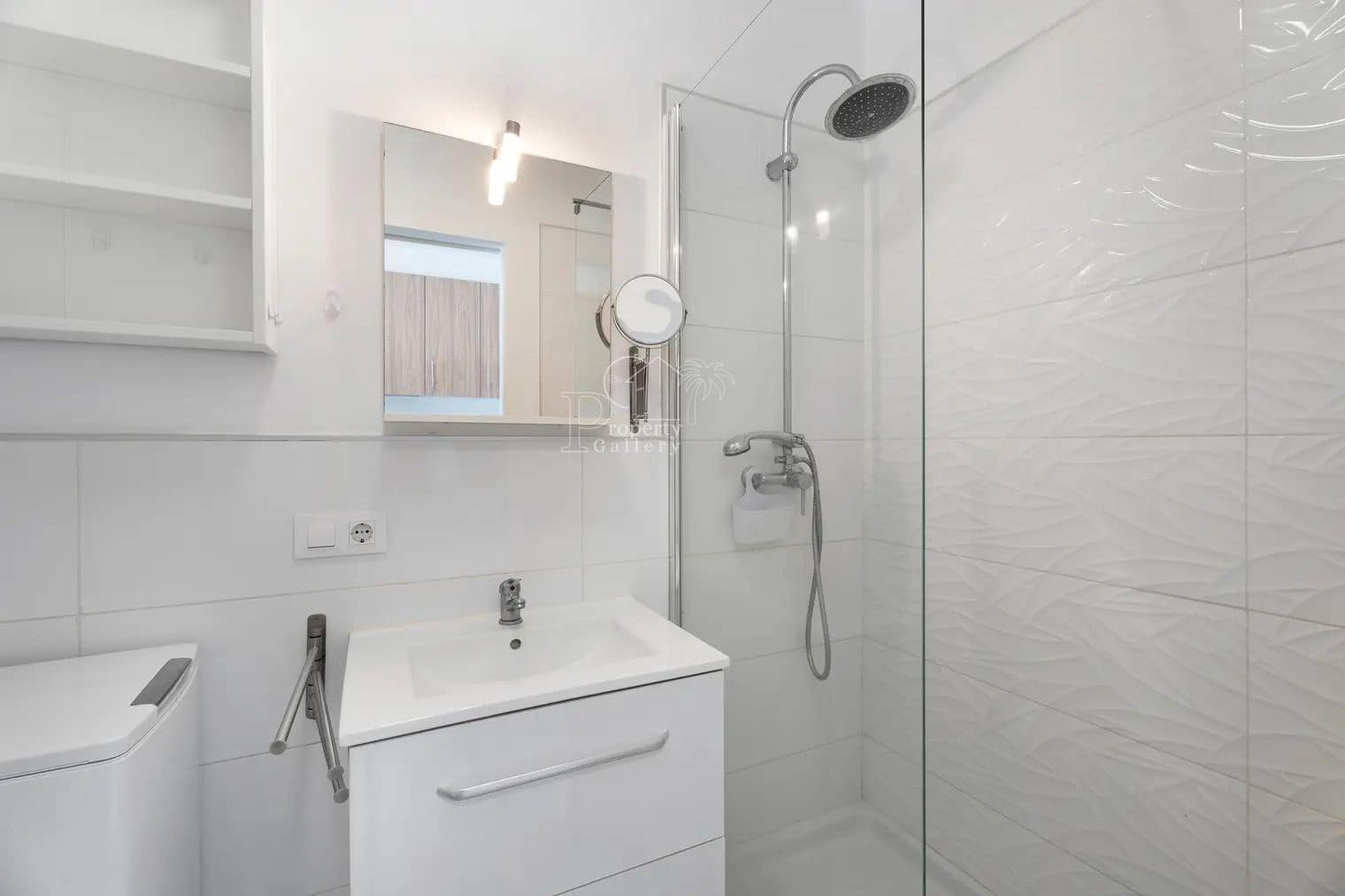 1 Zimmer Apartment zu verkaufen in Costa Adeje mit Pool - 338.000 € (Ref: 9833185)