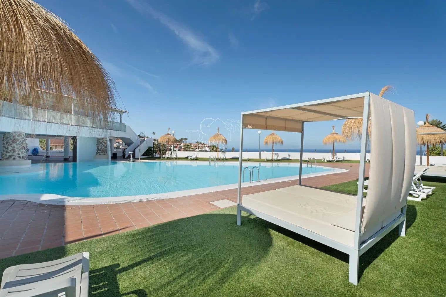 1 Zimmer Apartment zu verkaufen in Costa Adeje mit Pool - 338.000 € (Ref: 9833185)