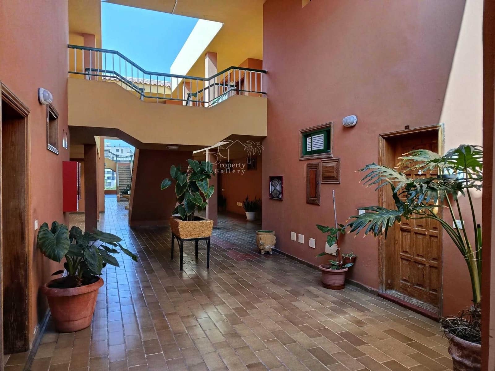 1 soverom Leilighet til salgs i Los Cristianos med svømmebasseng - € 290 000 (Ref: 9854811)