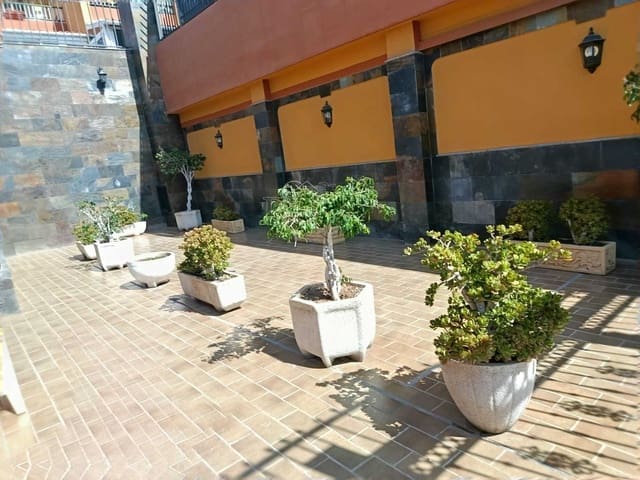1 soverom Leilighet til salgs i Los Cristianos, Arona med svømmebasseng - € 290 000 (Ref: 9854811)