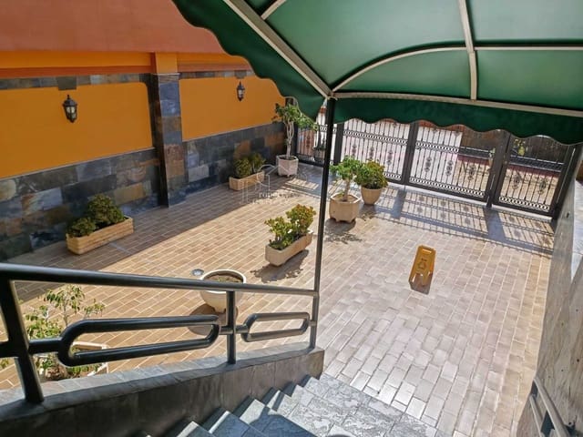 1 soverom Leilighet til salgs i Los Cristianos, Arona med svømmebasseng - € 290 000 (Ref: 9854811)
