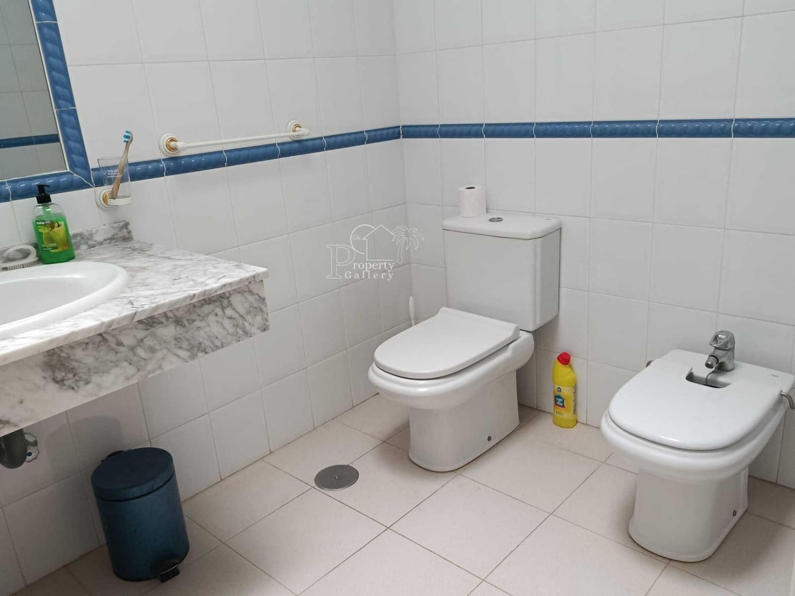 3 sypialnia Dom na sprzedaż w Chayofa z basenem garażem - 525 000 € (Ref: 9854813)