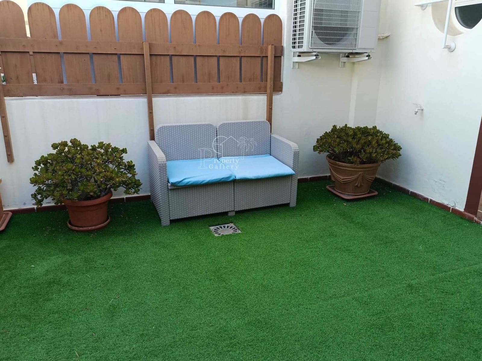 3 sypialnia Dom na sprzedaż w Chayofa z basenem garażem - 525 000 € (Ref: 9854813)