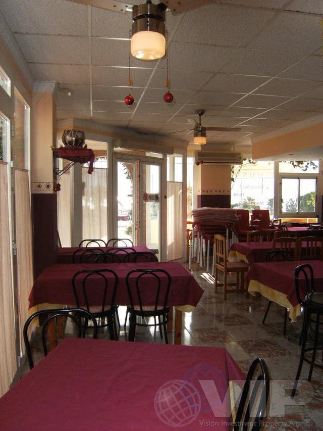 Kommersiell til salgs i Mojacar - € 175 000 (Ref: 3318787)