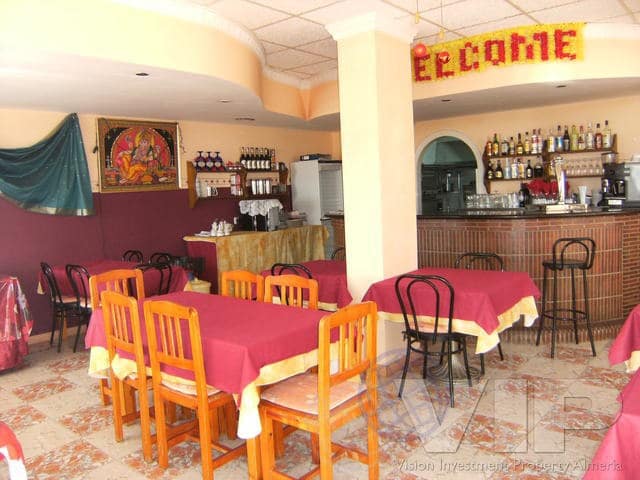 Kommersiell til salgs i Mojacar - € 175 000 (Ref: 3318787)