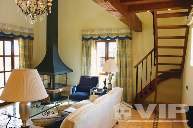 5 bedroom Villa for sale in Desert Springs, Cuevas del Almanzora with pool - € 1,000,000 (Ref: 7453100)