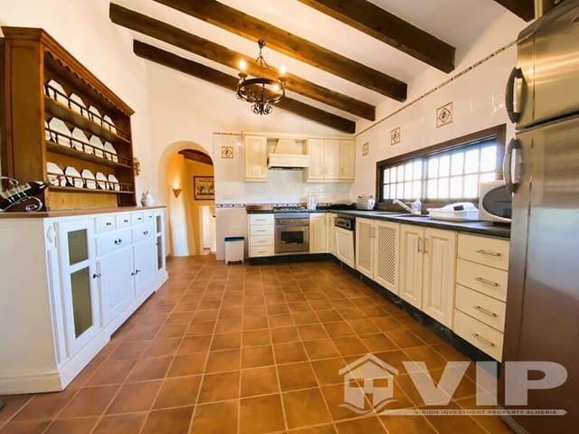 4 slaapkamer Finca/Landhuis te koop in Turre met zwembad - € 395.000 (Ref: 7823059)